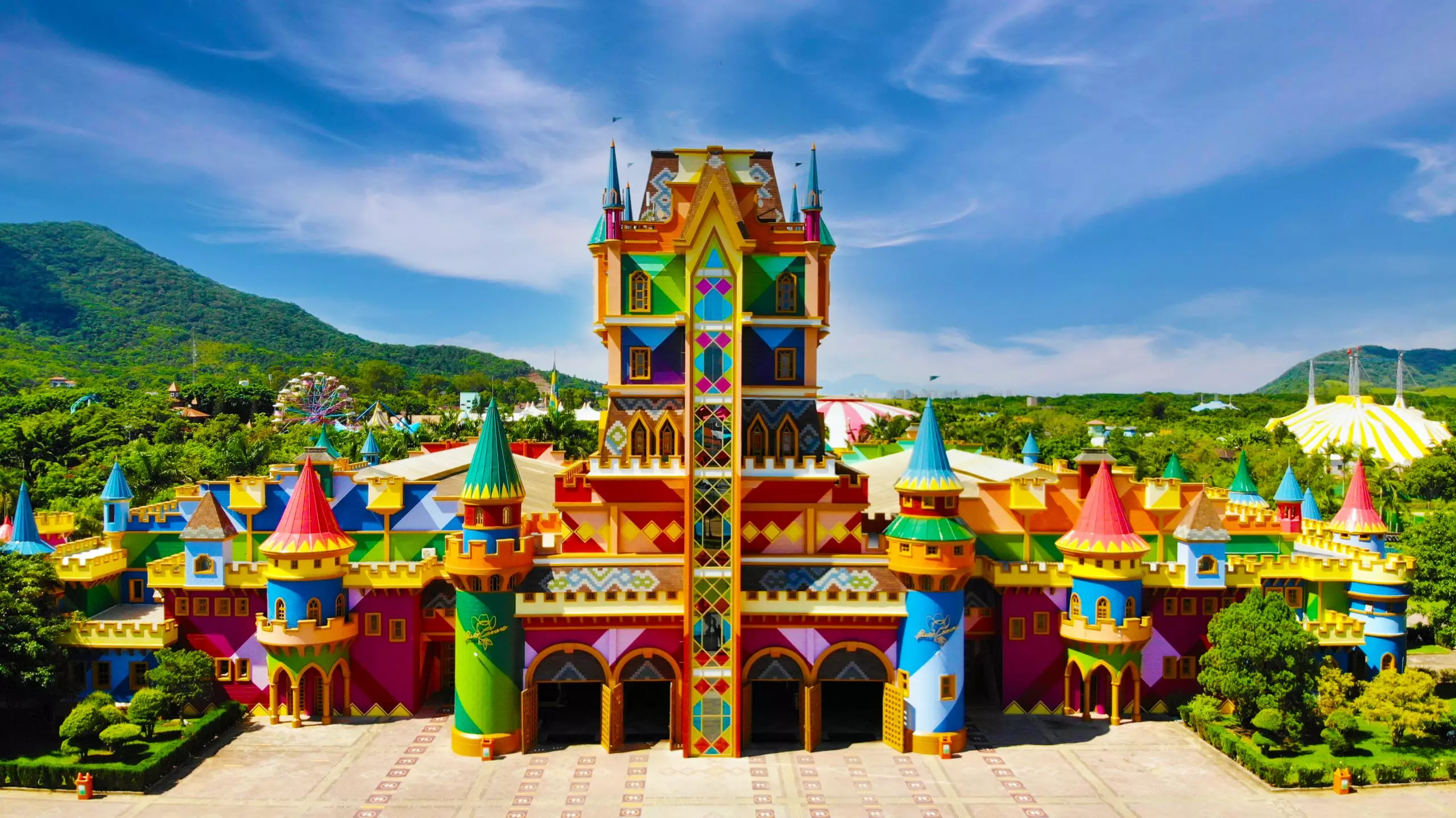 beto-carrero-world